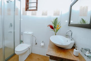 Standard Double - Bathroom